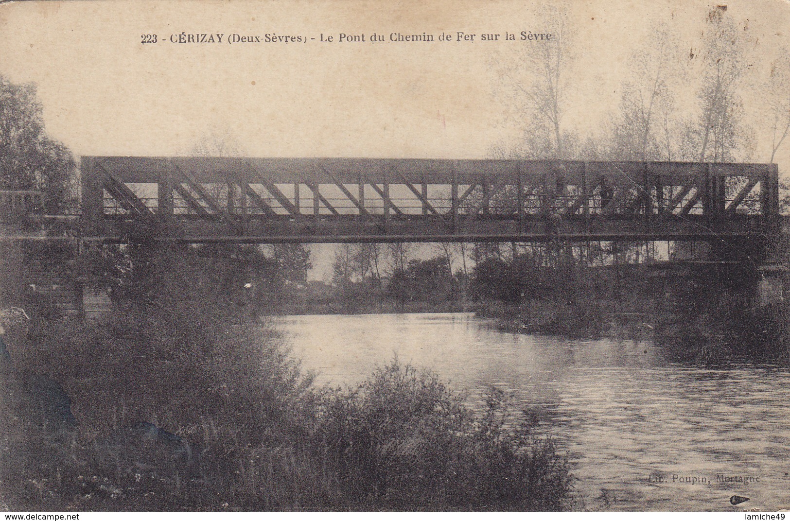 2 CPA Cerizay (Deux-Sèvres) – Le Pont Du Chemin De Fer Sur La Sèvre -Le Calvaire, Route De Bressuire - Cerizay