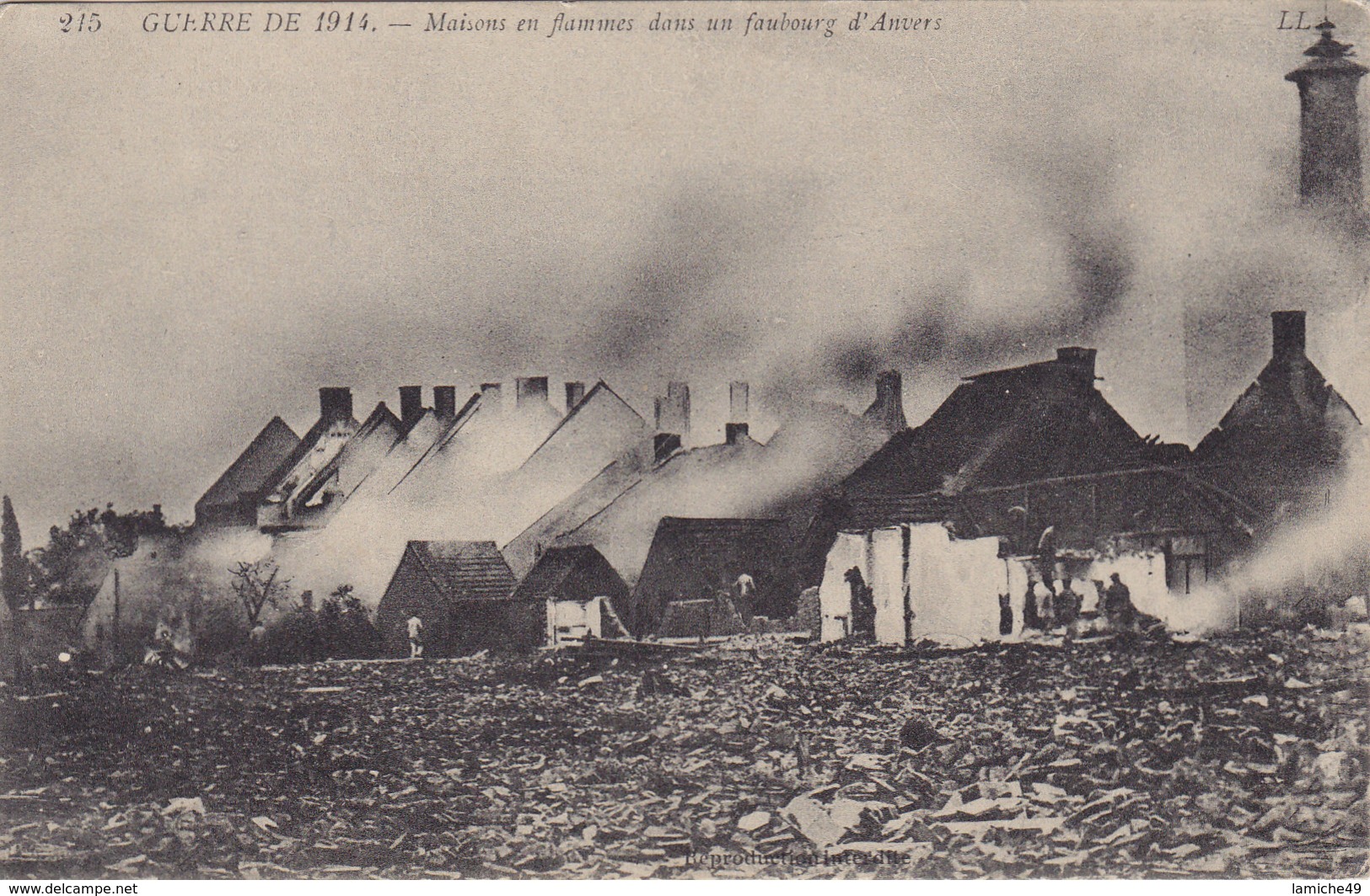 3 CPA Guerre De 1914 Soldats Anglais Escortant Plusieurs Prisonniers Allemands Le Roi D’Angleterre  Maisons En Flammes D - Guerre 1914-18