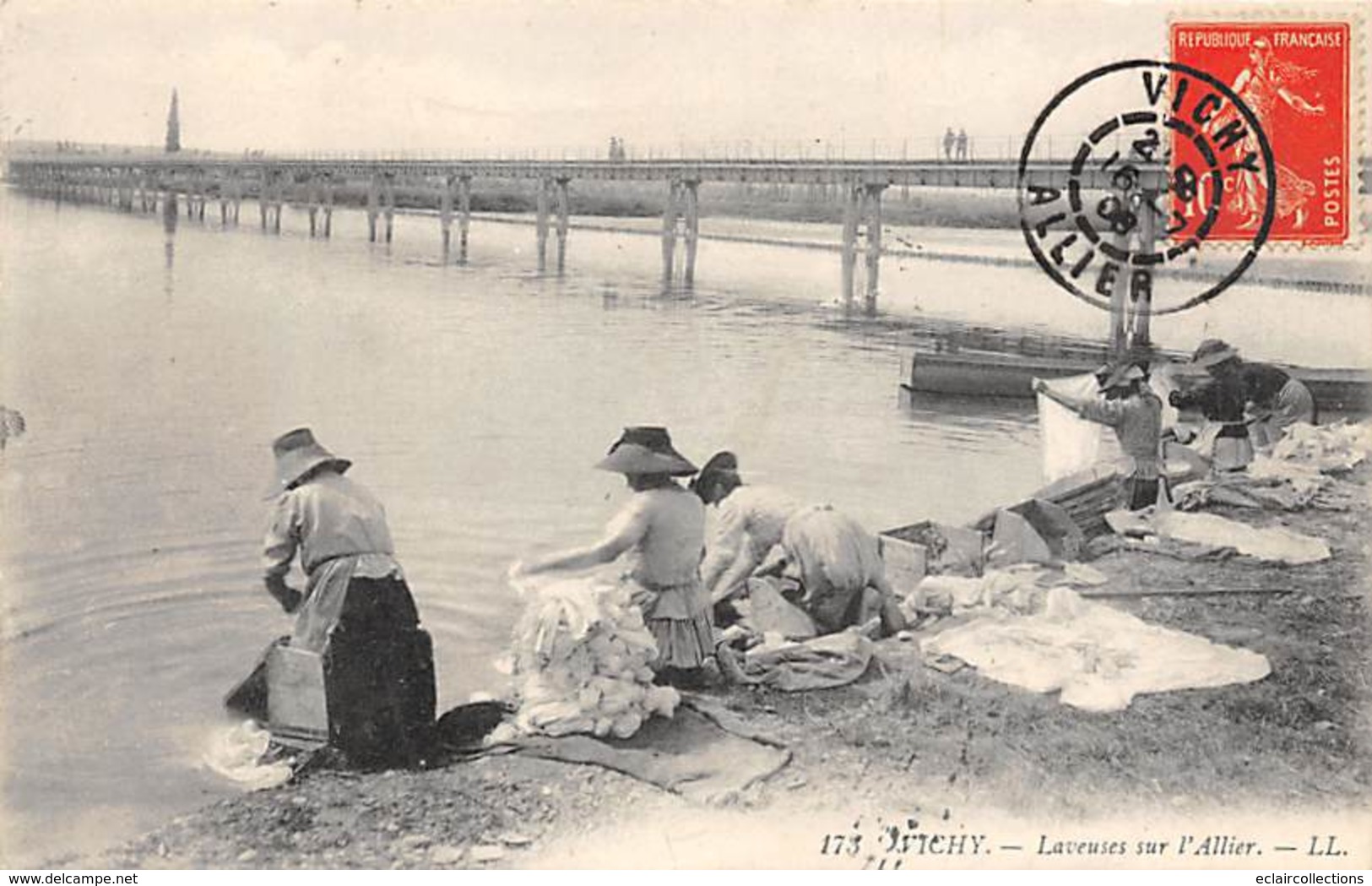 Thème:   Métier. Non Localisée  Carte Photo . Blanchisseuse     (voir Scan) - Sonstige & Ohne Zuordnung