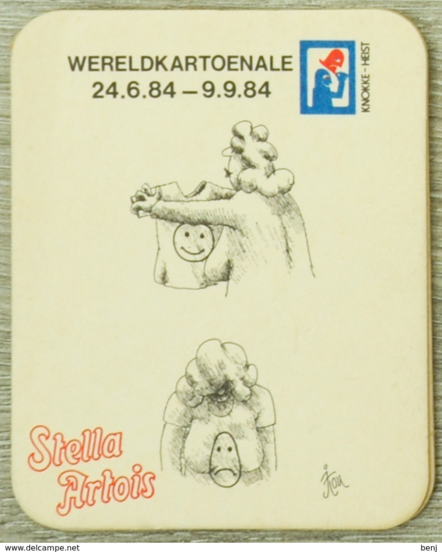 Sous-bock STELLA ARTOIS Wereldkartoenale 1984 Femme Emoji Smiley Seins Bierdeckel Beermat Bierviltje (CX) - Sous-bocks