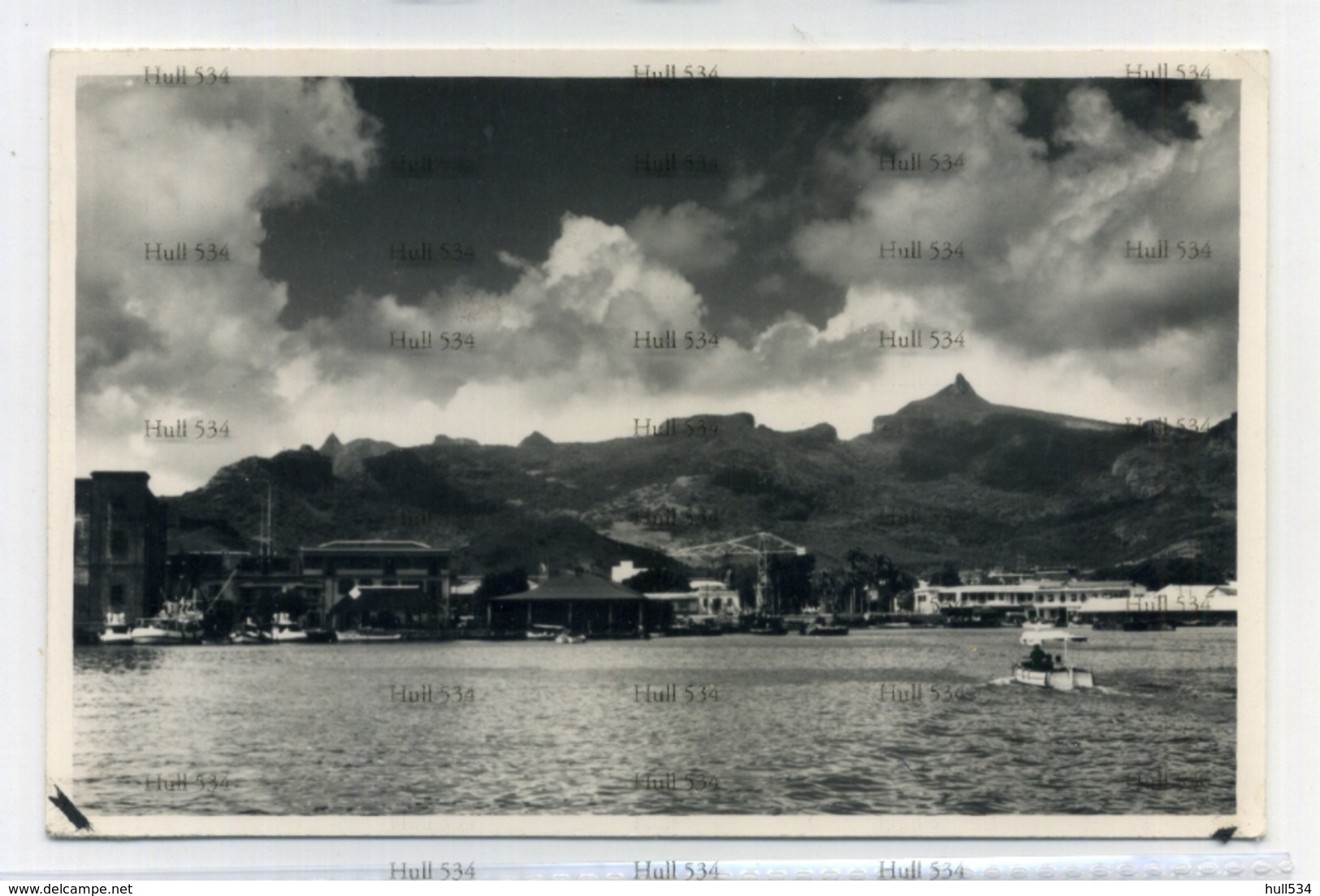 Mauritius Les Montagnes De Port Louis Jean Louis Postcard 1930s-50s - Mauritius