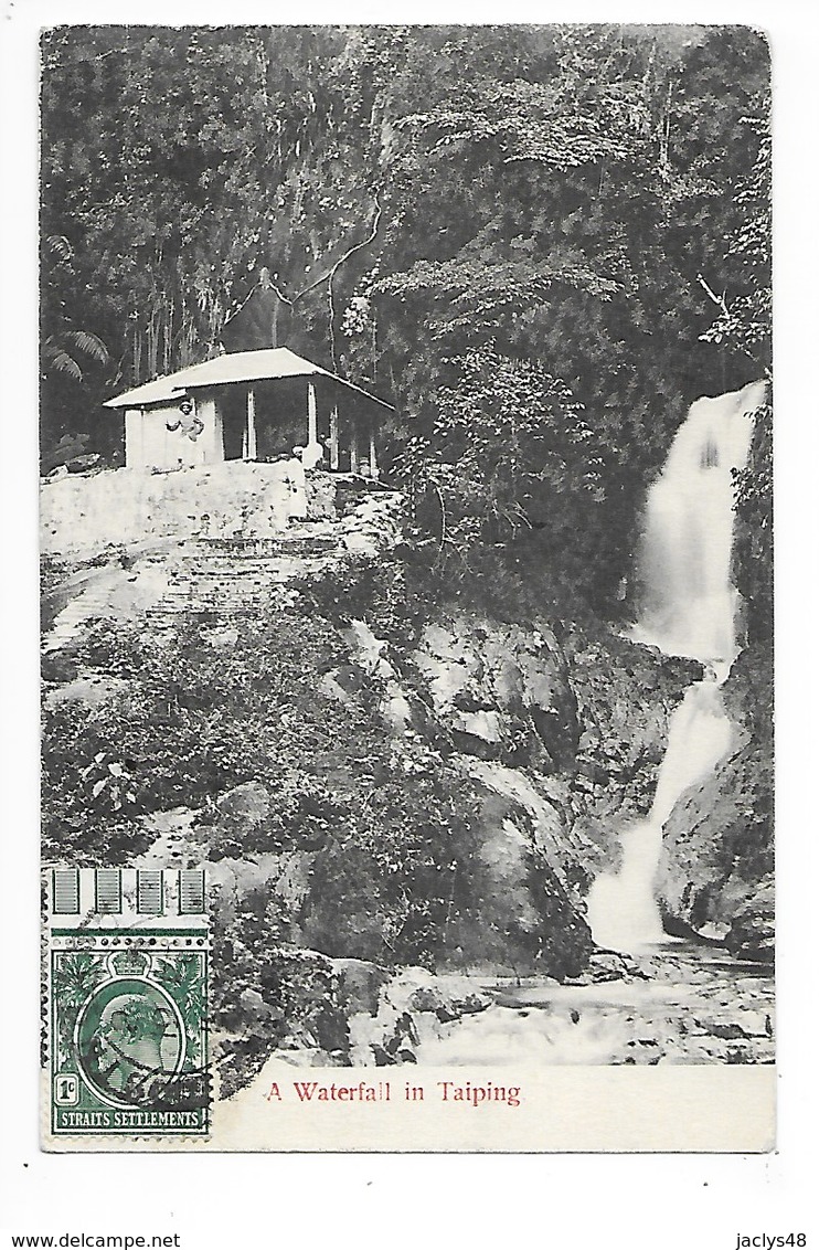 SINGAPOUR  ( Singapore )  A Waterfall In Taiping   -  L 1 - Singapour