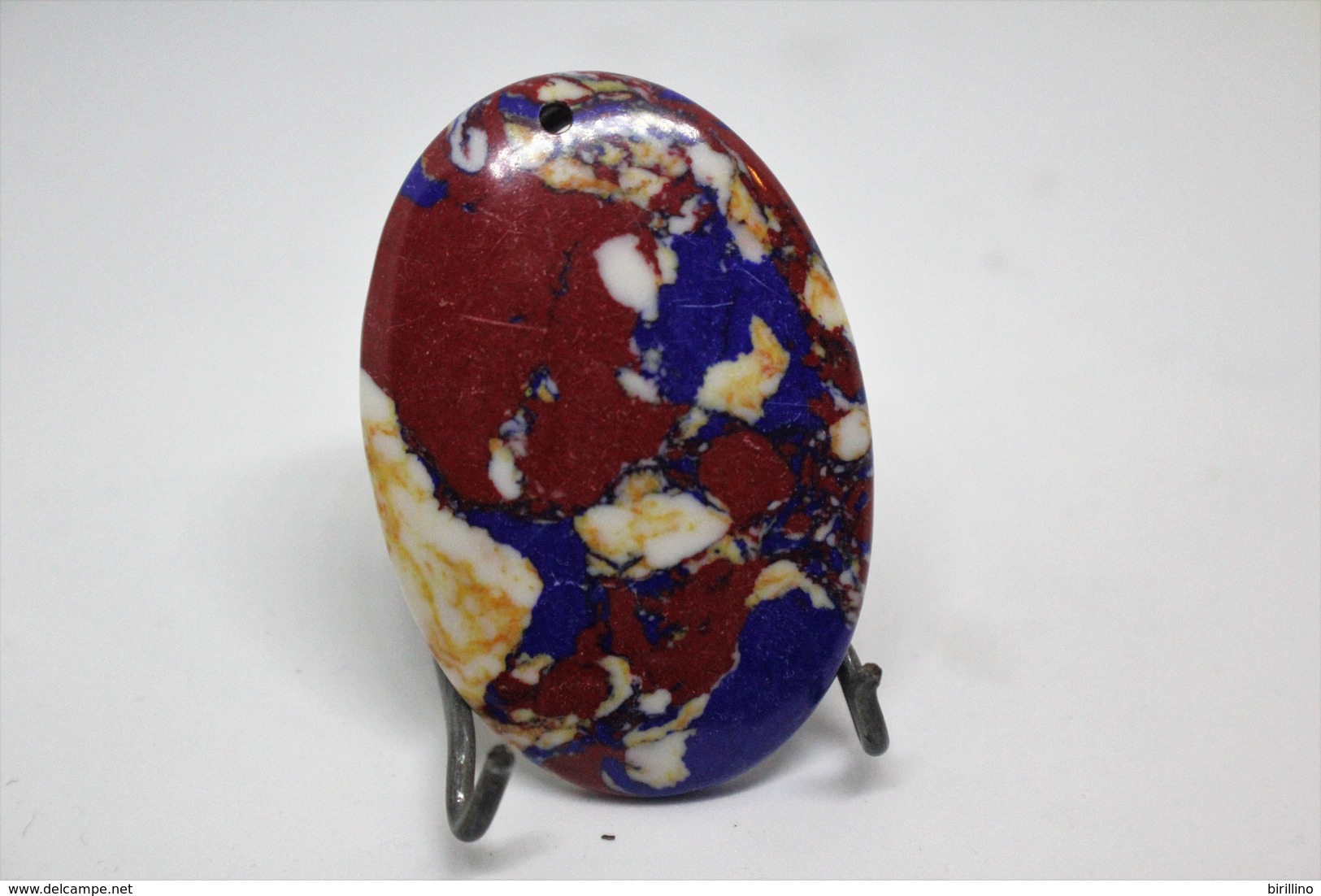 320 - Pendente Pietra Ovale, Con Colorazioni Di Rosso E Blu - Other & Unclassified