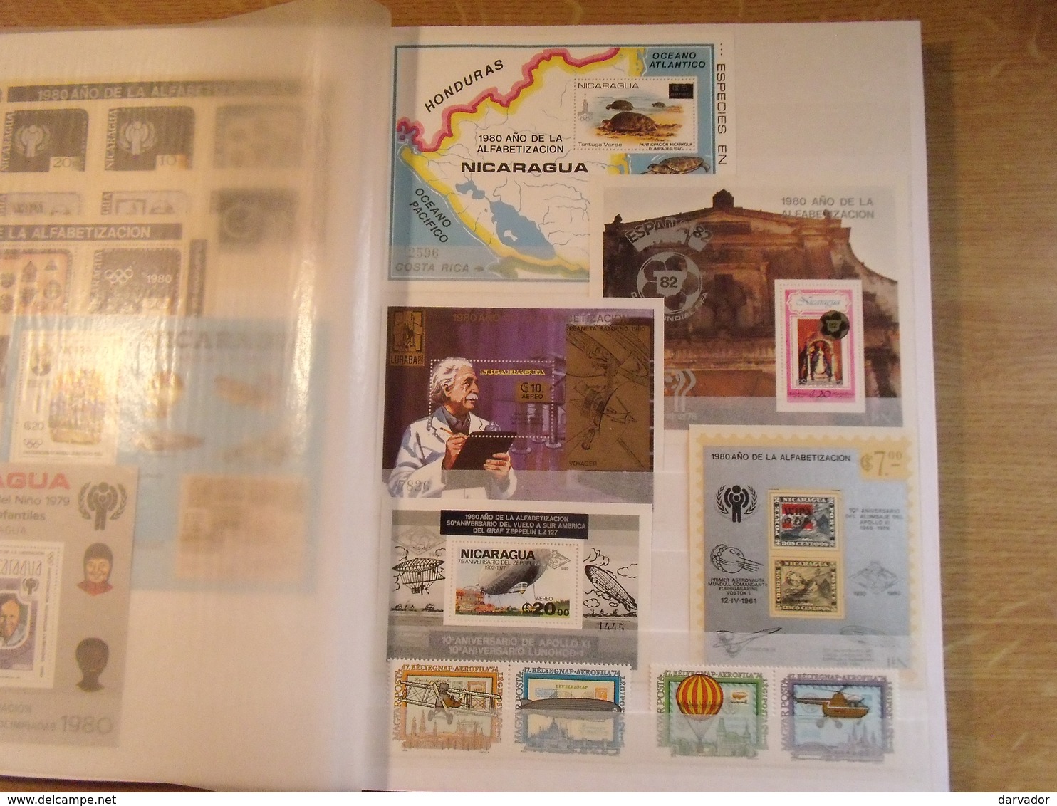 album Q / Collection  de timbres DIVERS MONDE dont blocs tous neuf ** MNH superbe