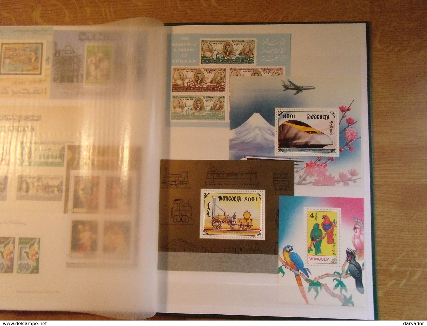 album Q / Collection  de timbres DIVERS MONDE dont blocs tous neuf ** MNH superbe