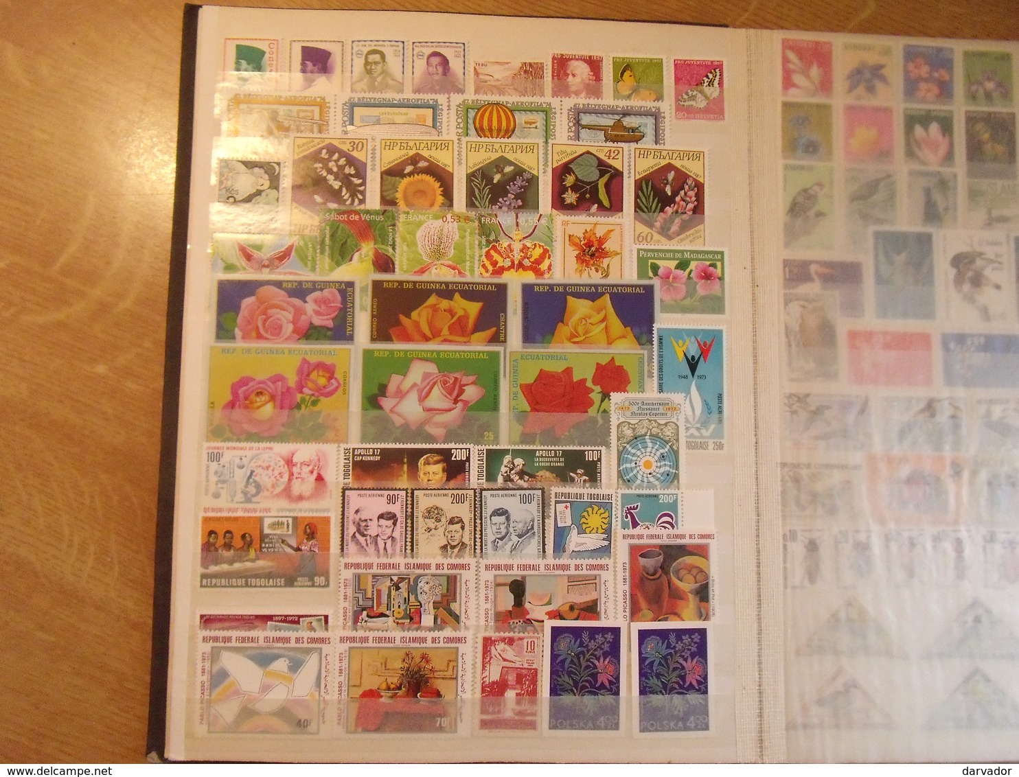 Album O / Collection  De Timbres DIVERS MONDE Dont Blocs , Carnets Tous Neuf ** MNH Superbe - Collections (en Albums)