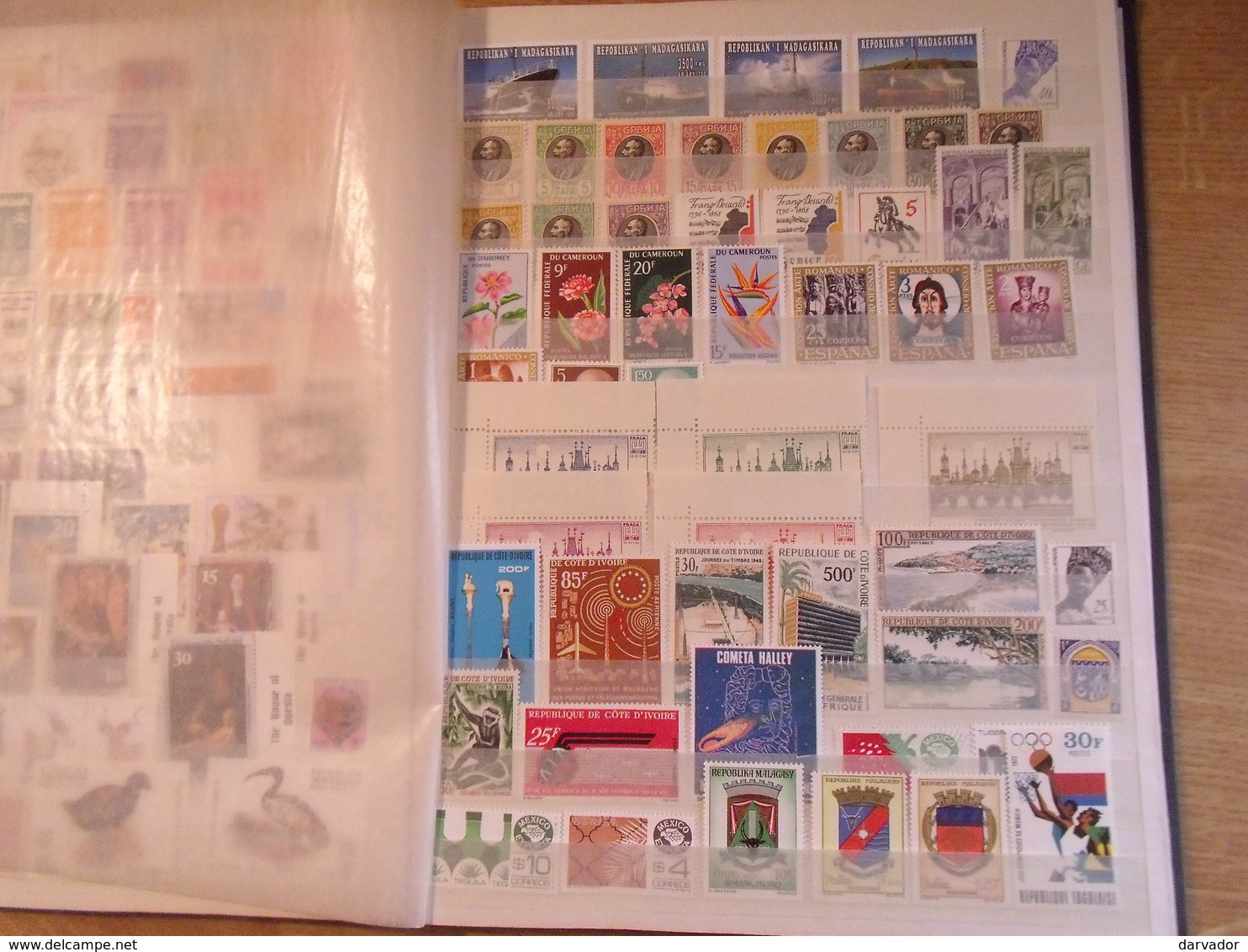 album O / Collection  de timbres DIVERS MONDE dont blocs , carnets tous neuf ** MNH superbe