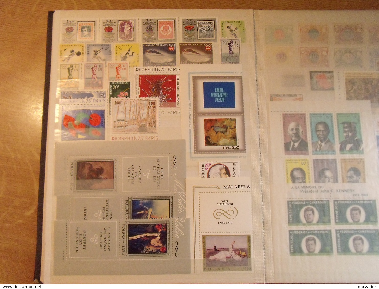 album O / Collection  de timbres DIVERS MONDE dont blocs , carnets tous neuf ** MNH superbe