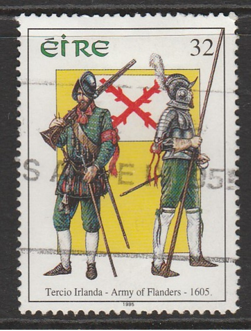 Ireland 1995 Military Uniforms 32 P Multicoloured SW 908 O Used - Used Stamps