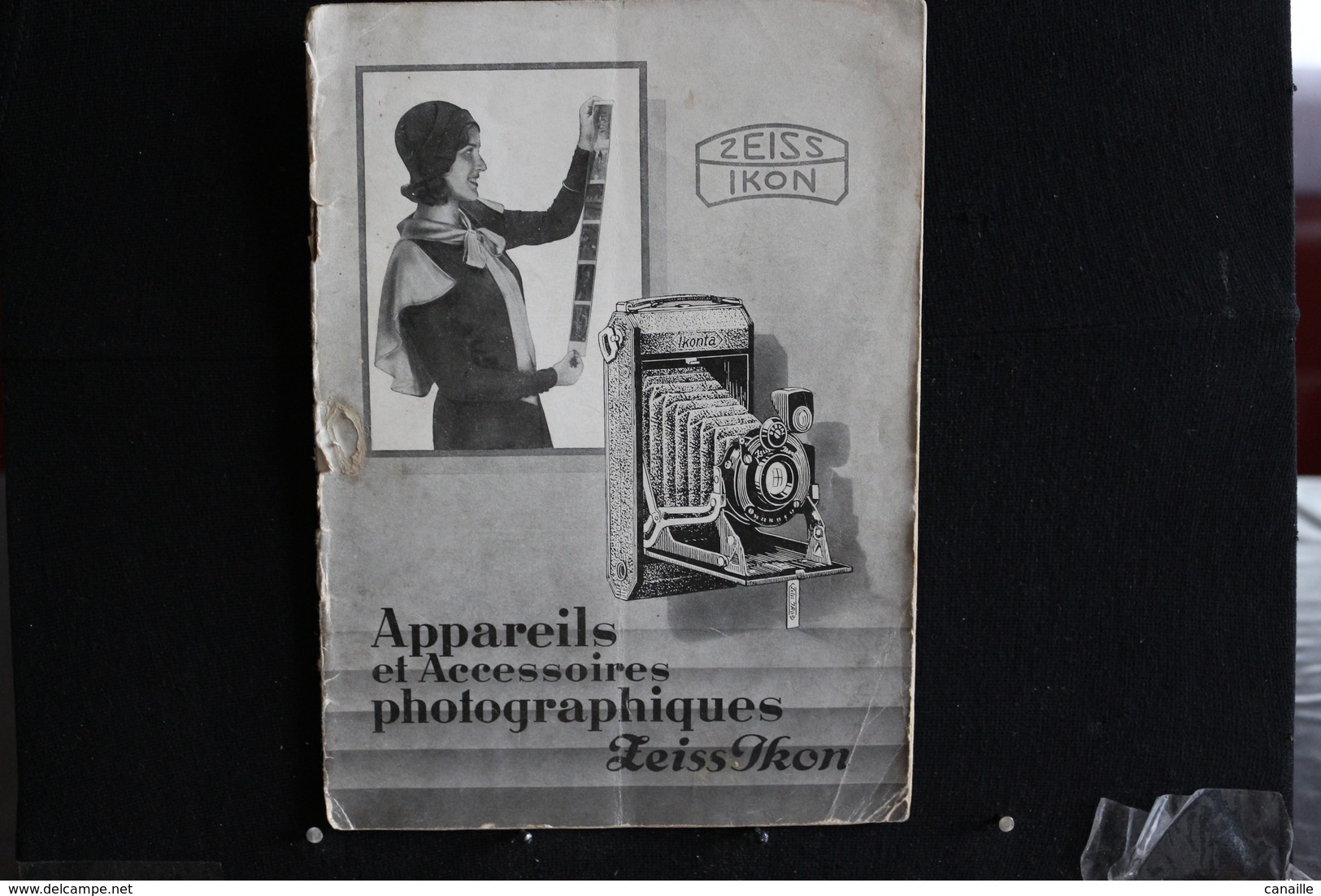 Catalogue Et Guide En Francais D'Appareils Et Accessoires  Photographiques  Zeiss Ikon   - 32 Pages-forma 15 X 21 Cm - Advertising