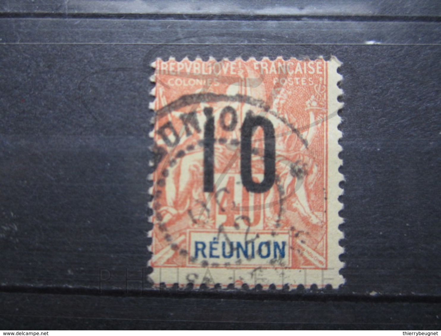 VEND BEAU TIMBRE DE LA REUNION N° 77 , CACHET " ST-DENIS " !!! - Gebraucht