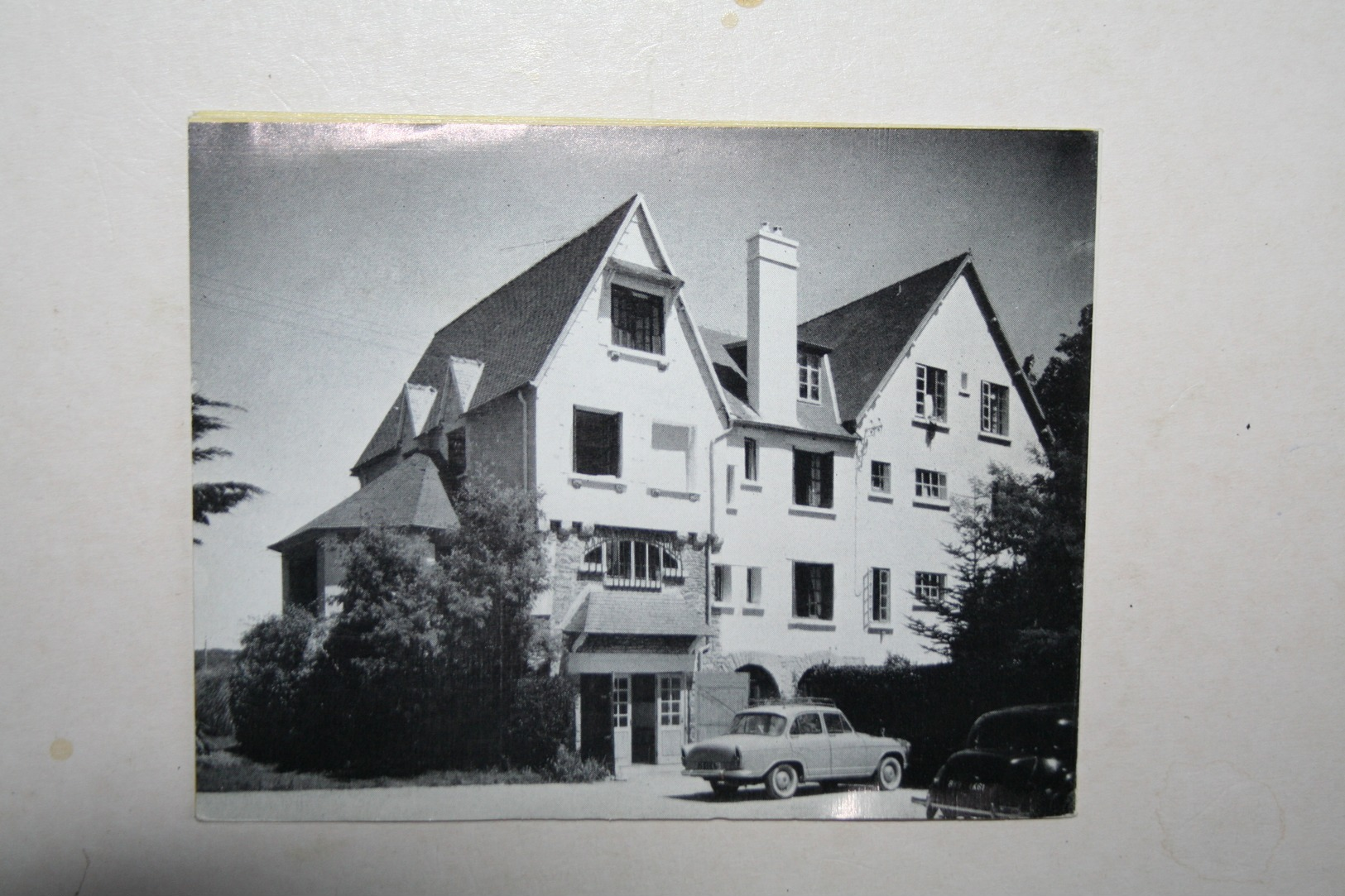 29 : Dépliant - Le Cabellou - Concarneau - La Bonne Auberge ( Voiture ) - Concarneau