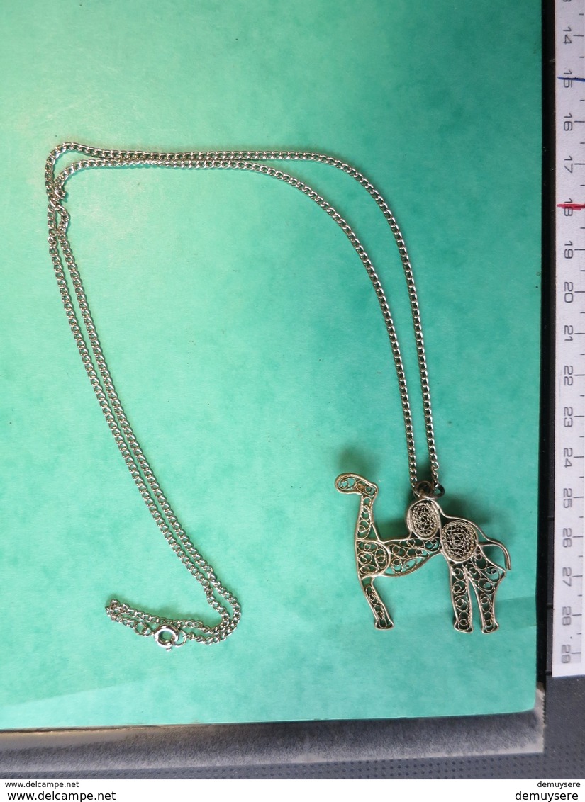 M T - CAMEL - KAMEEL _ - Pendentifs