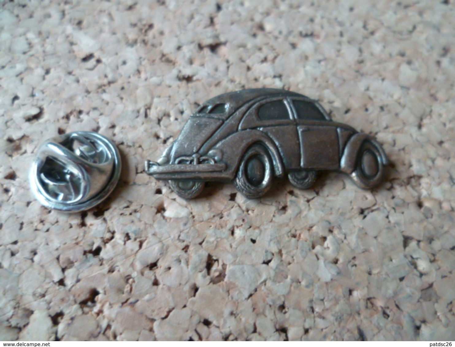 PIN'S    COCCINELLE  VW - Volkswagen