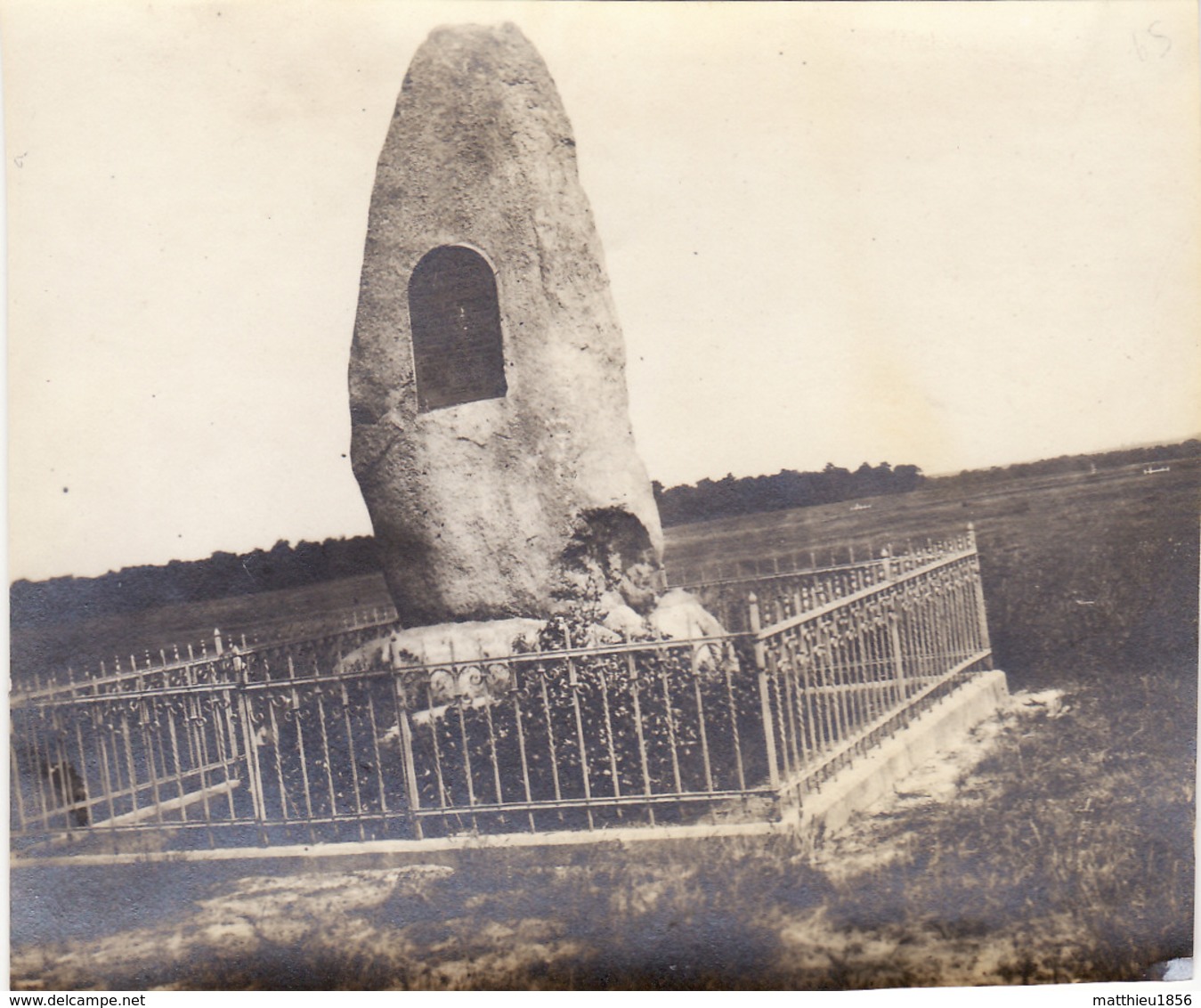 Photo Juillet 1916 MARS-LA-TOUR - REZONVILLE (près Gravelotte) - Un Monument Aux Morts 1870, Denkmal (A181, Ww1, Wk 1) - Otros & Sin Clasificación