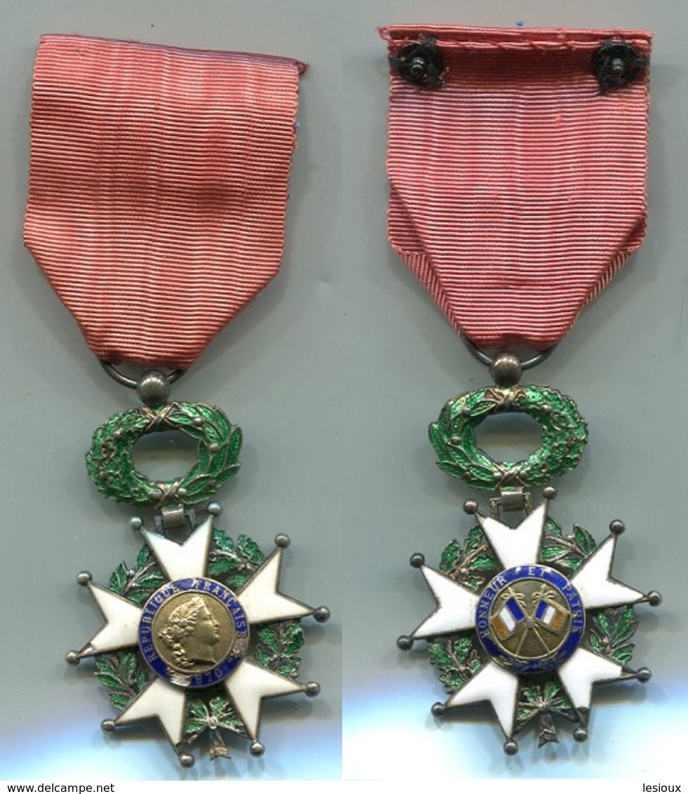 X119G MEDAILLE CHEVALIER LEGION D'HONNEUR ANCIENNE FABRICATION + BOITE - France