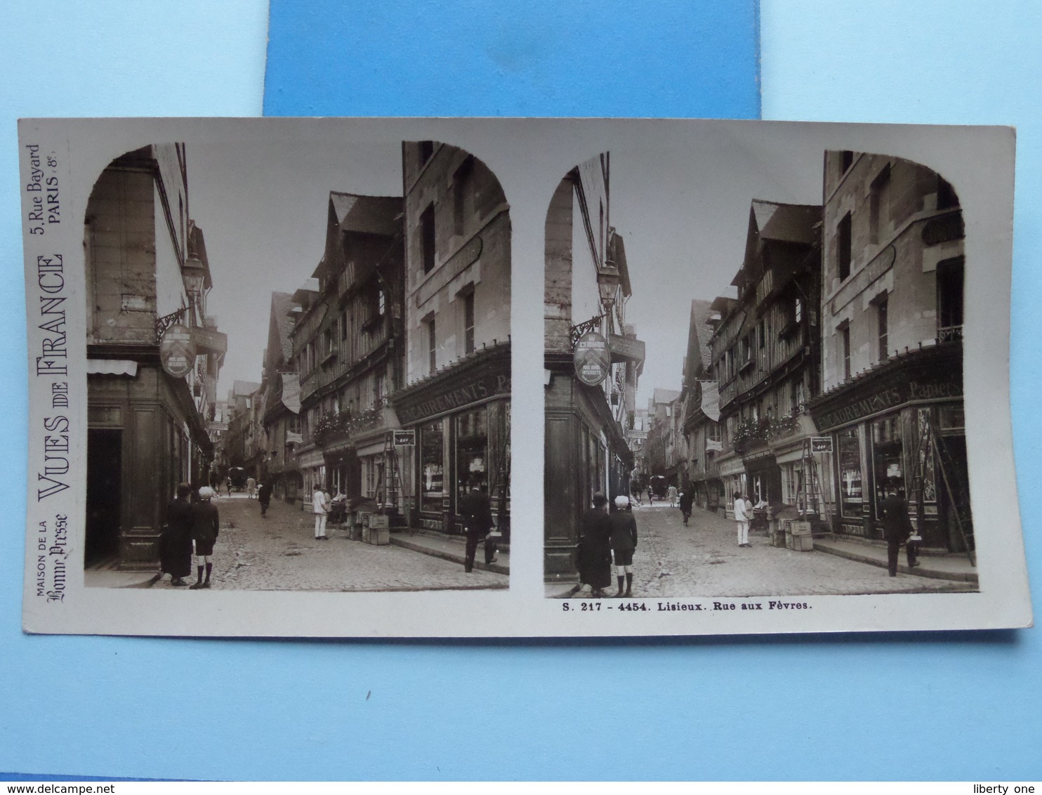 LISIEUX : Rue Aux Fèvres : S. 217 - 4454 ( Maison De La Bonne Presse VUES De FRANCE ) Stereo Photo ! - Photos Stéréoscopiques