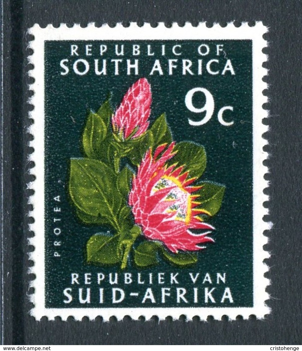 South Africa 1969-72 Redrawn Definitives - Phosphor Bands - 9c Protea MNH (SG 292) - Neufs