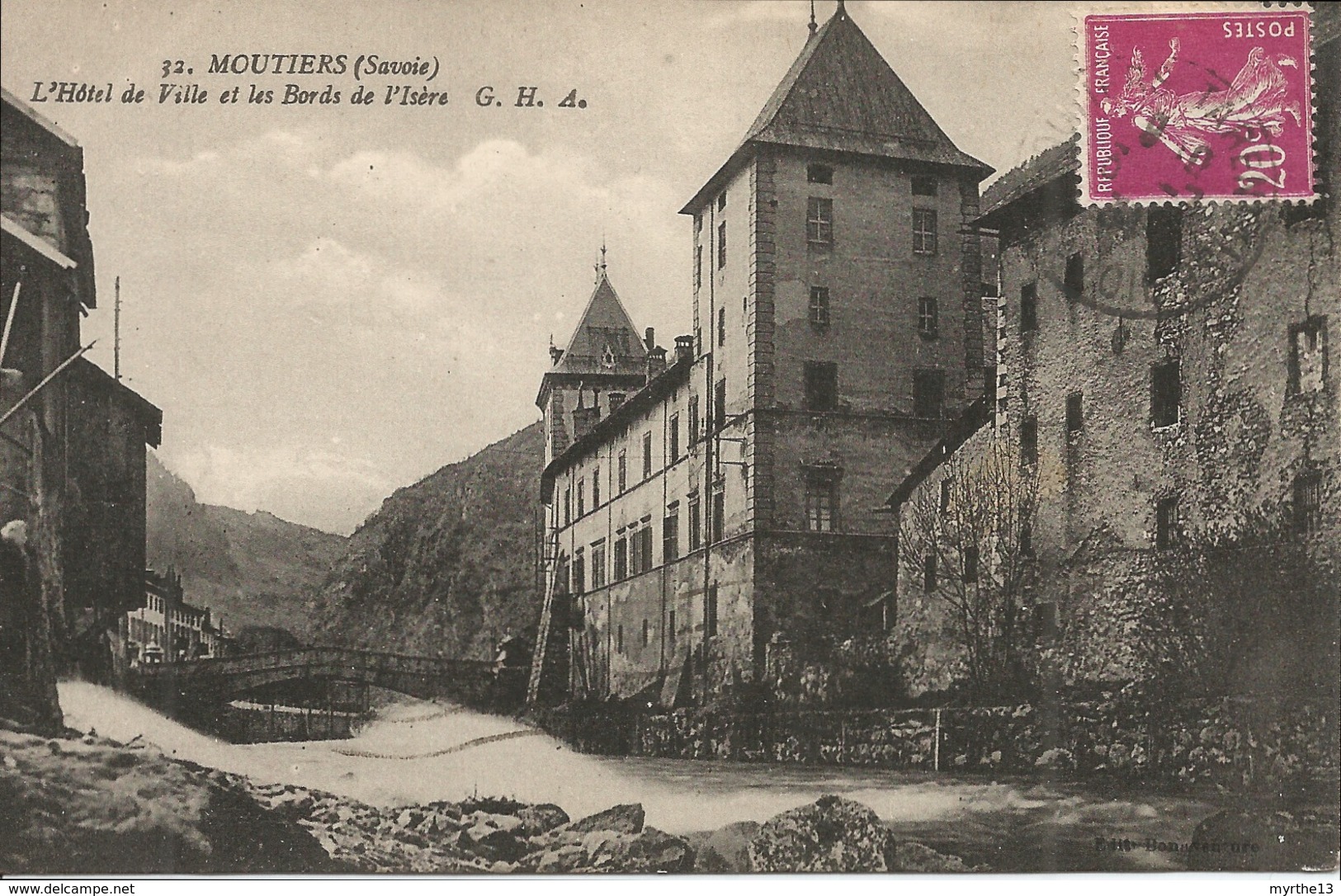 73  MOUSTIERS  L'Hötel De Ville Et Les Bords De L'Isère - Moutiers