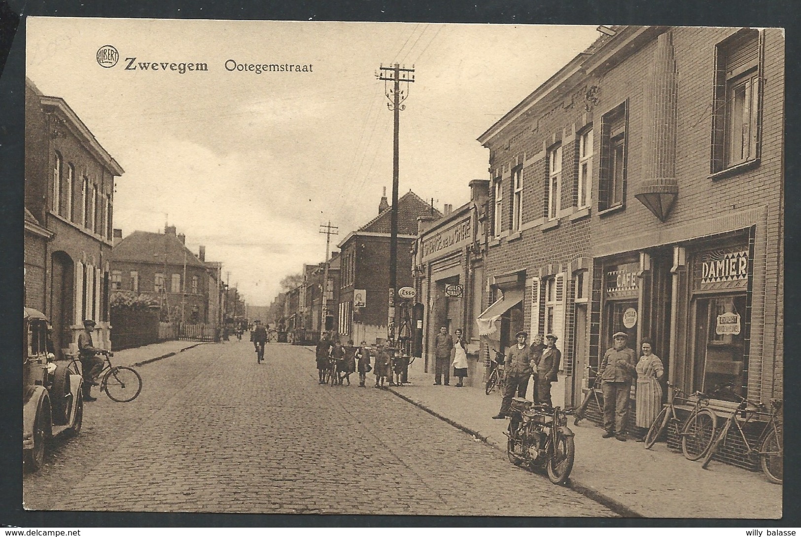 +++ CPA - ZWEVEGEM - Ootegemstraat - Carte Animée ! - Café - Moto - Pompe Esso   // - Zwevegem