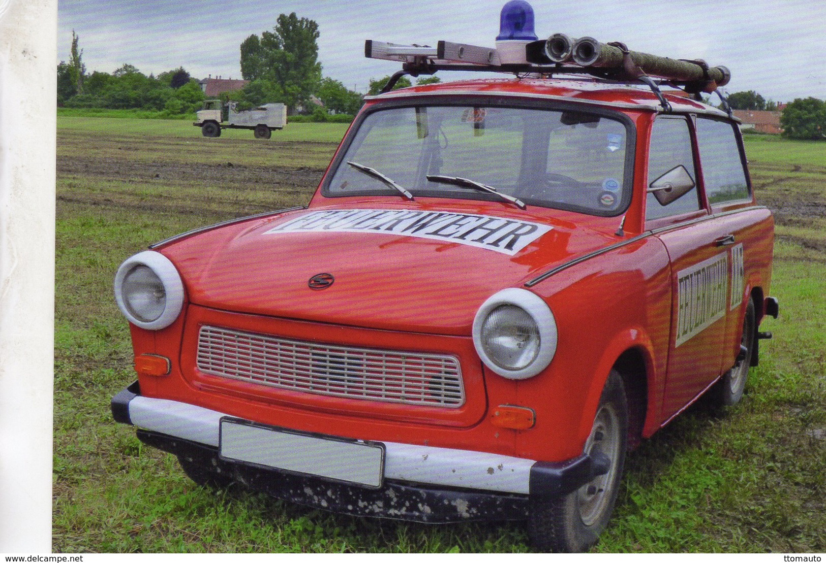 Trabant 601 Kombi - Feuerwehr - Pompiers - Firecar   -  CPM - Voitures De Tourisme