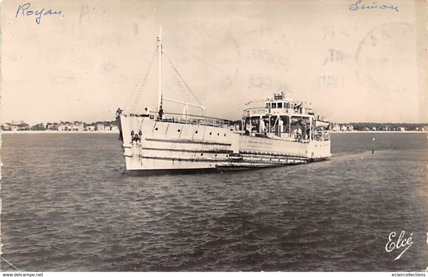 Royan       17     Arrivée Du Bac De La Pointe De Grave        (voir Scan) - Royan