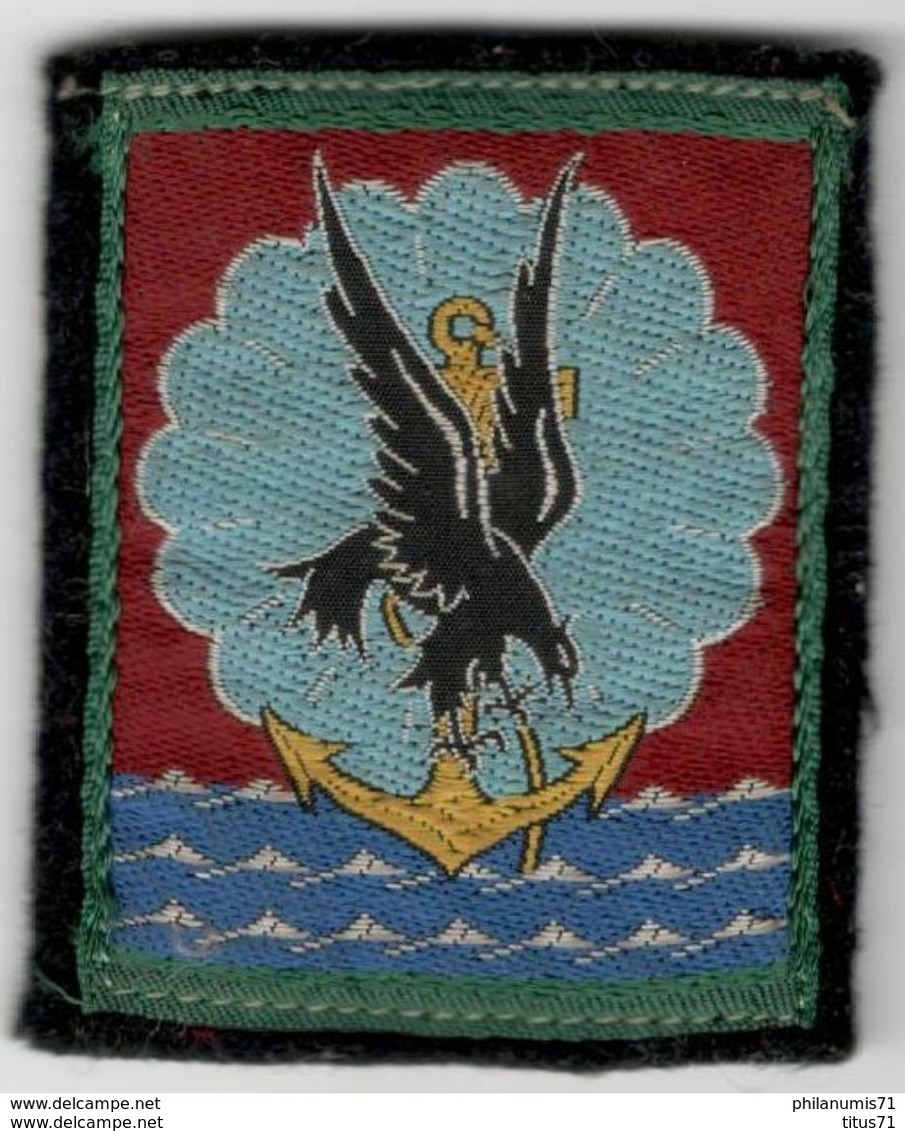 Ecusson Tissu 11ème Brigade Parachutiste - Fixation Par 4 Agraffes - Patches