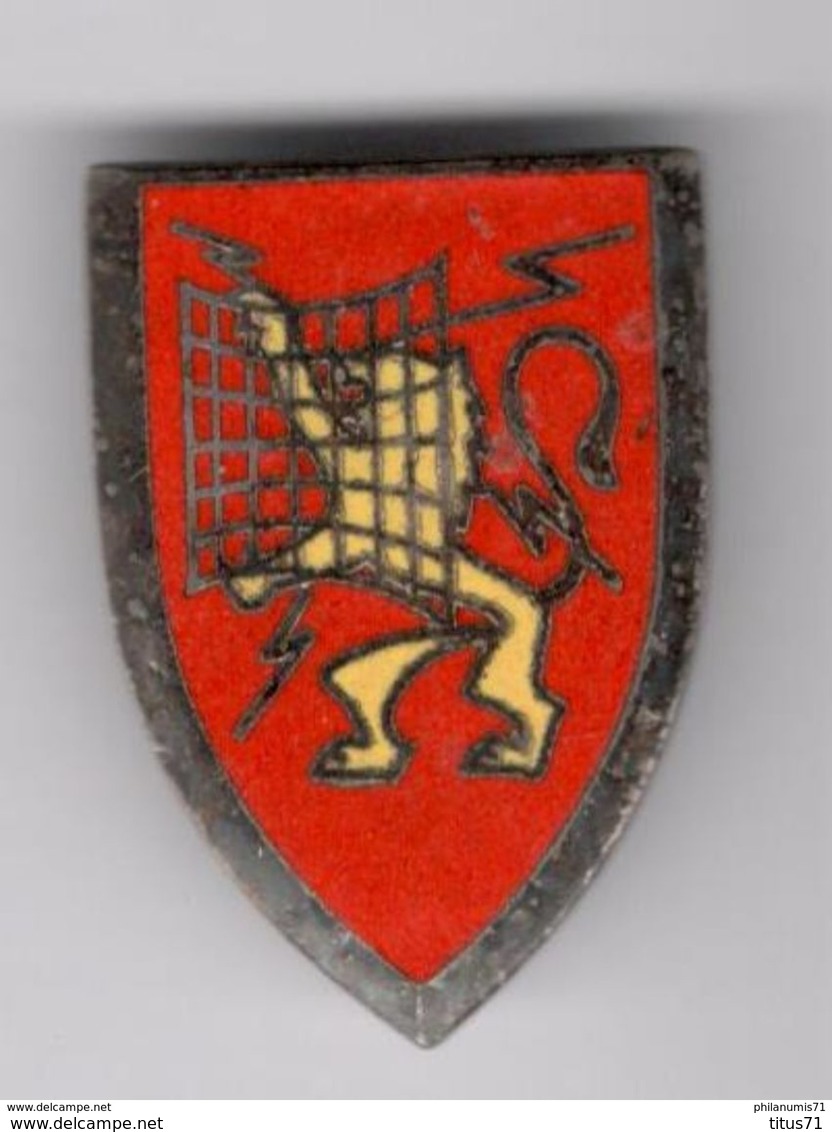 Insigne Base Aérienne 942 Mont-Verdun - BA942 - Augis - Epingle Cassée - Armée De L'air