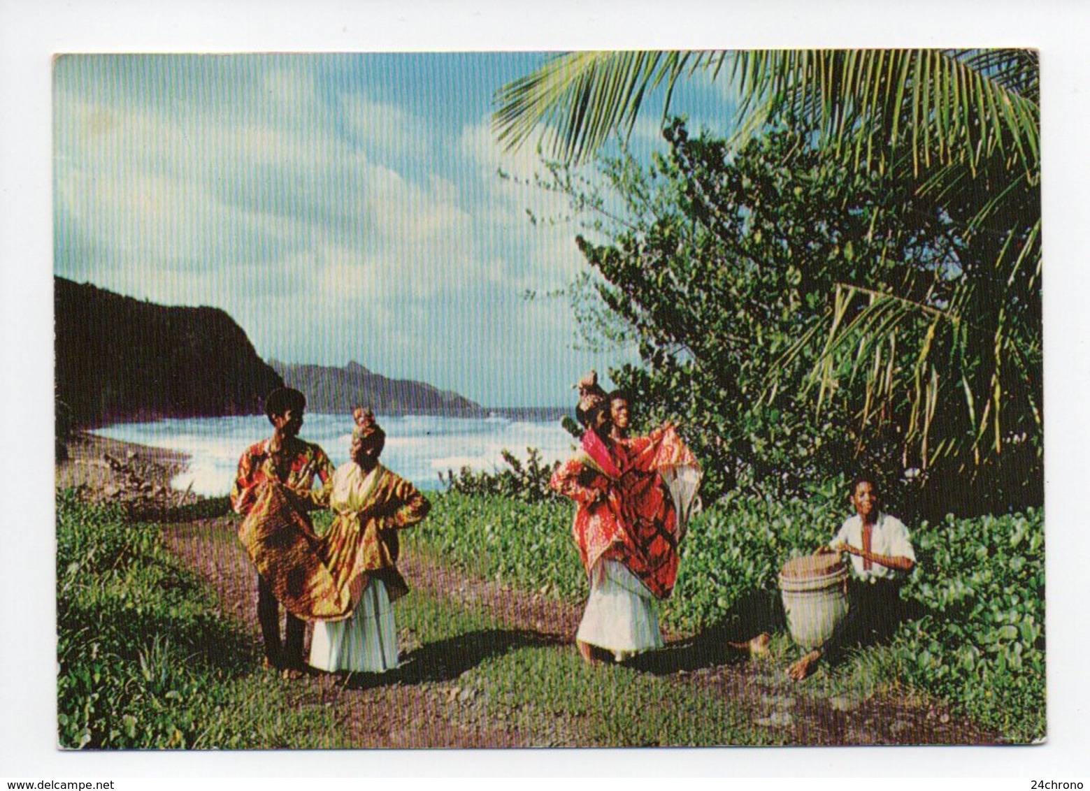 La Dominique: Dancers In Traditional Costume, Danse, Folklore, Djembe (18-3360) - Dominique