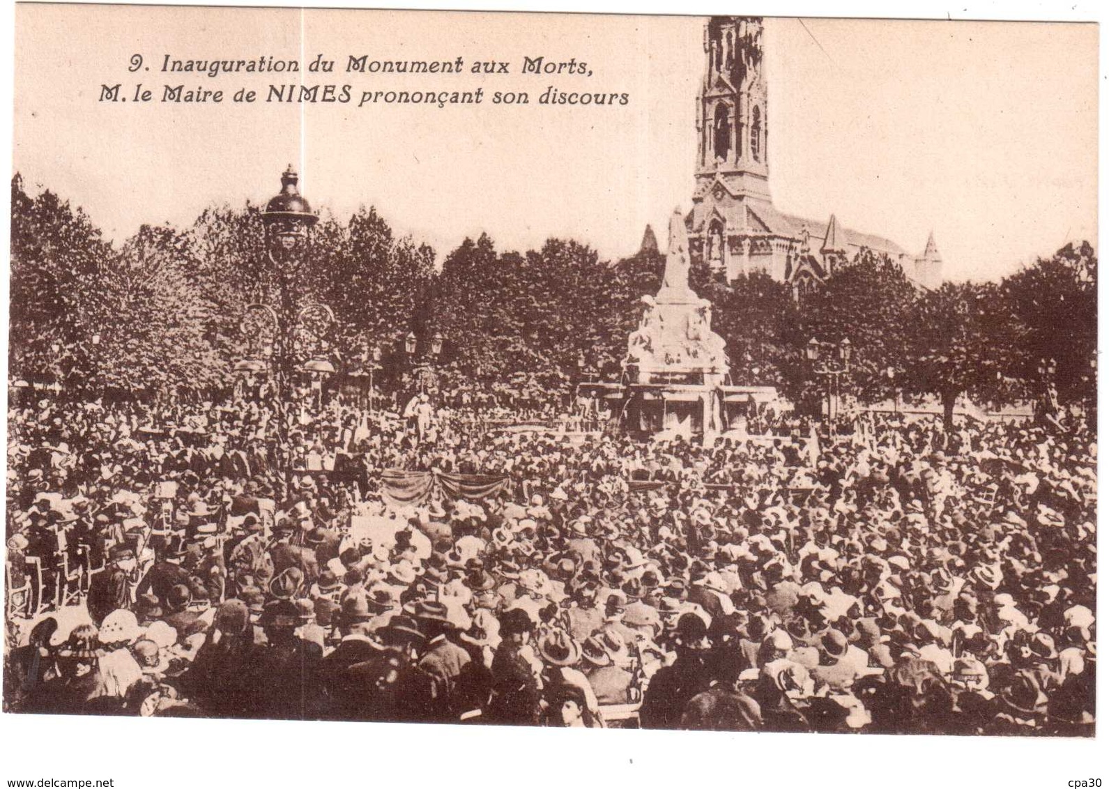 CPA GARD.NIMES.VISITE DE GASTON DOUMERGUE.INAUGURATION DU MONUMENT AUX MORTS.LE MAIRE PRONONCANT SON DISCOURS - Nîmes