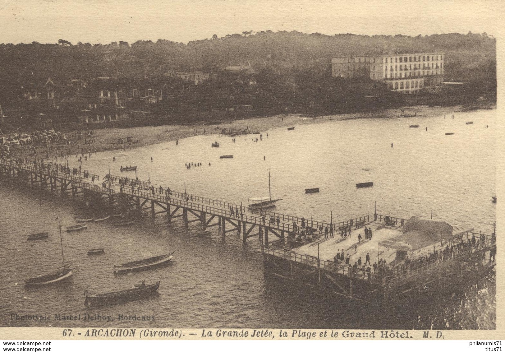 CPA  Arcachon - La Grande Jetée , La Plage Et Le Grand Hotel - Circulée - Arcachon