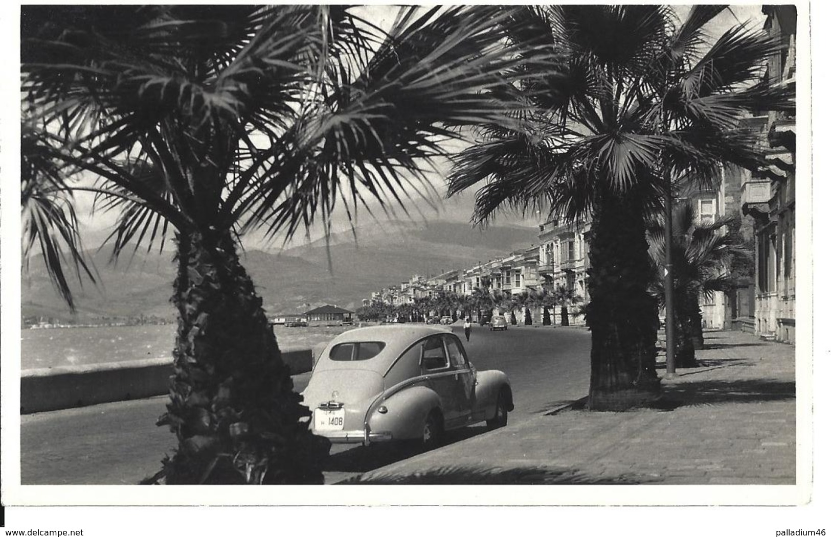 TURQUIE IZMIR -Smyrne - VIEILLE VOITURE ANCIENNE - NON CIRCULE - Turchia