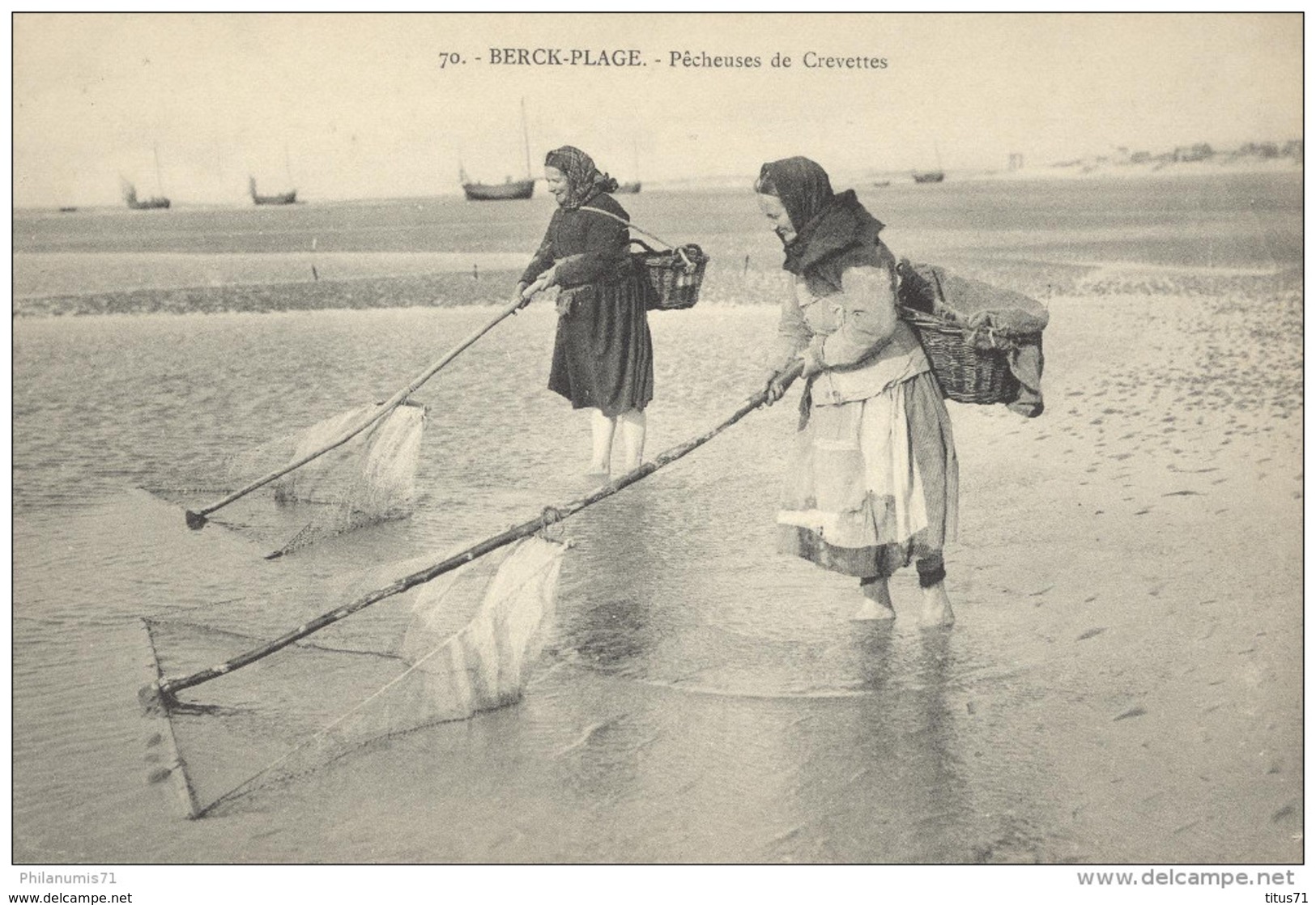 CPA Berck Plage - Pêcheuses De Crevettes - Non Circulée - Berck