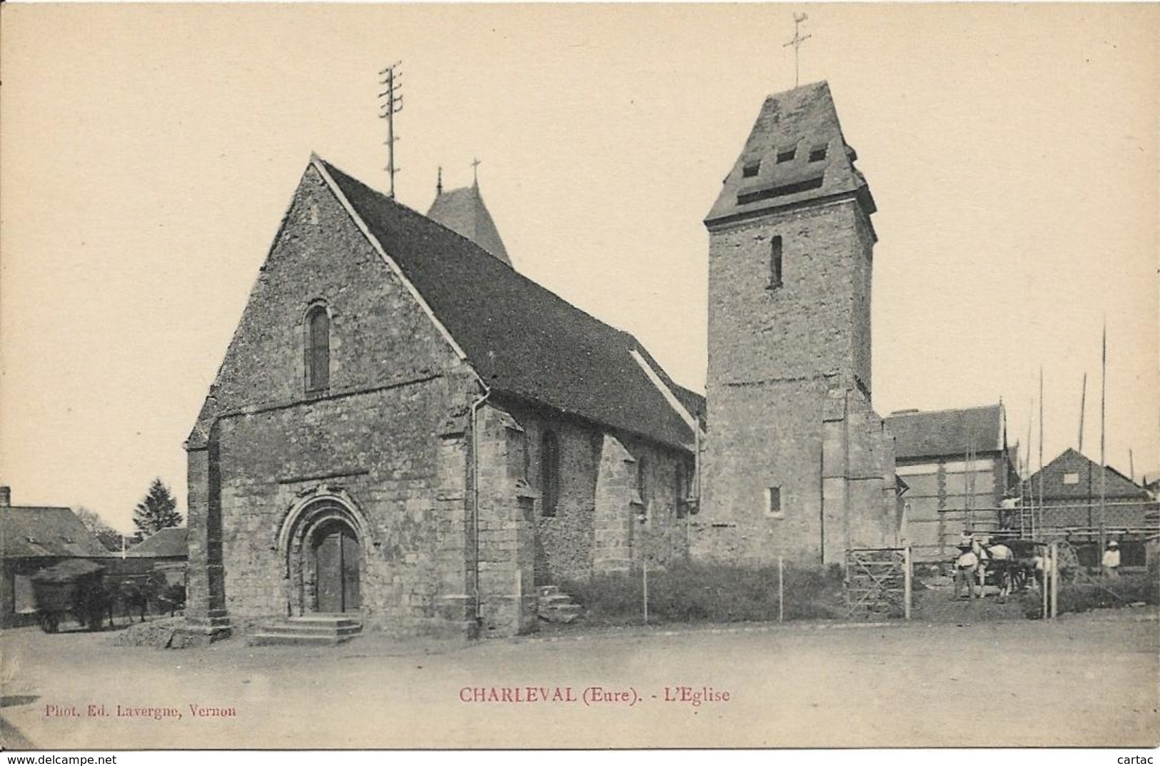 D27 - CHARLEVAL - L'EGLISE - Travaux Sur La Droite  - Calèche - Autres & Non Classés