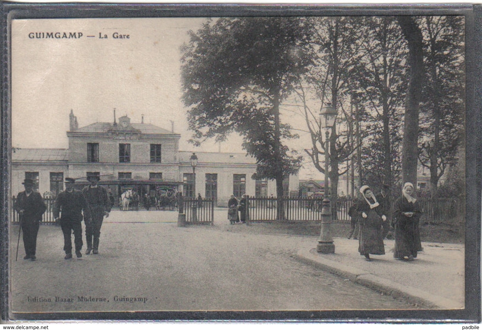 Carte Postale 22. Guingamp  La Gare Très Beau Plan - Guingamp