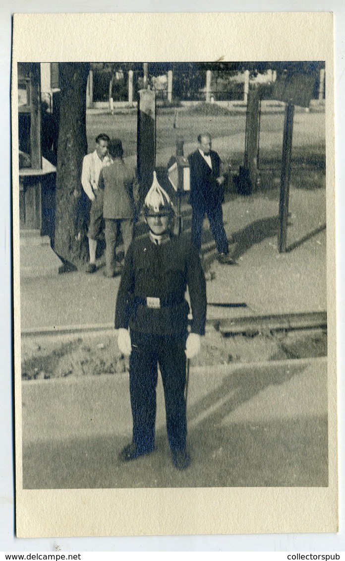 BUDAPEST 1932. Rendőr, Fotós Képeslap  /  1932 Policeman, Photo Vintage Pic. P.card - Other & Unclassified