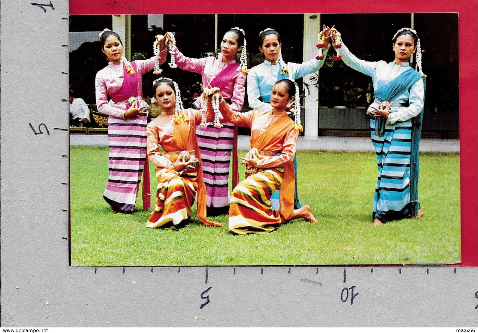 CARTOLINA VG THAILANDIA - The Most Beautiful Young Girls Of North Thailand Dancing - 9 X 14 - ANN. 19?? - Tailandia