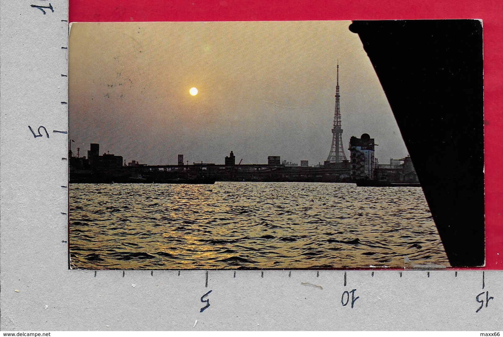 CARTOLINA VG GIAPPONE - TOKYO Tower As Seen From Tokyo Bay - 9 X 14 - ANN. 1970 - Tokyo