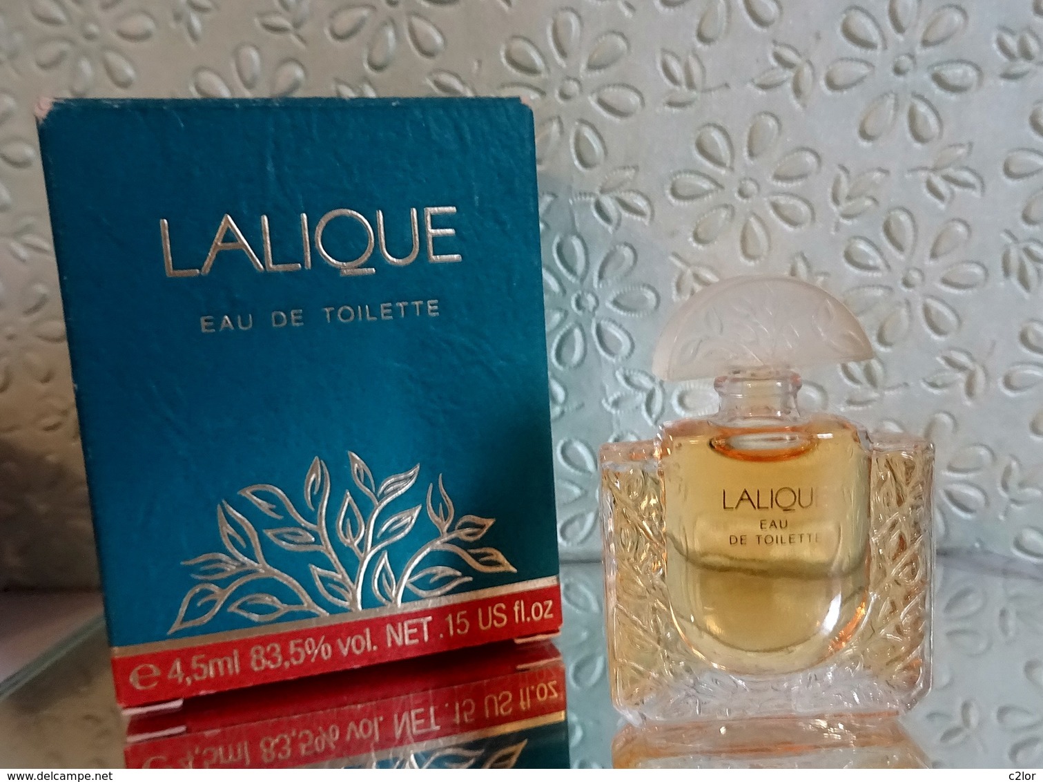 Miniature  "LALIQUE"  Eau De  Toilette  4,5 Ml Dans Sa Boite  (M076-2) - Miniatures Femmes (avec Boite)