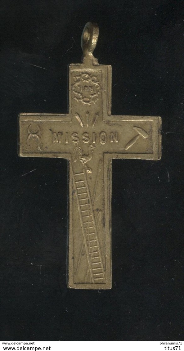 Pendentif " Croix De Mission " - Laiton - Début 19ème - Christ + Arma Christi - Andere & Zonder Classificatie