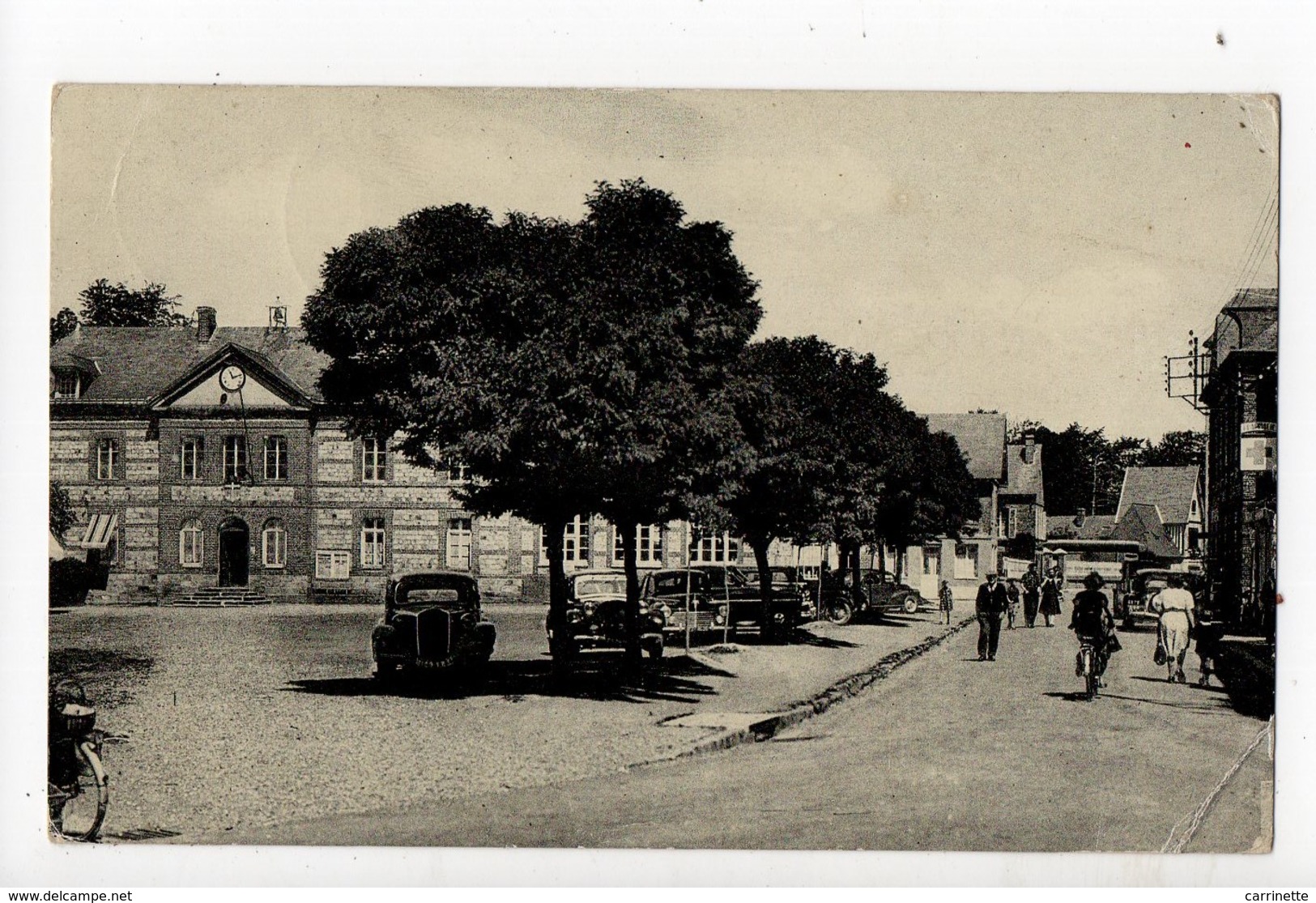 FONTAINE Le DUN - 76 - Seine Maritime - Mairie Et Route De Luneray (Automobiles) - Fontaine Le Dun