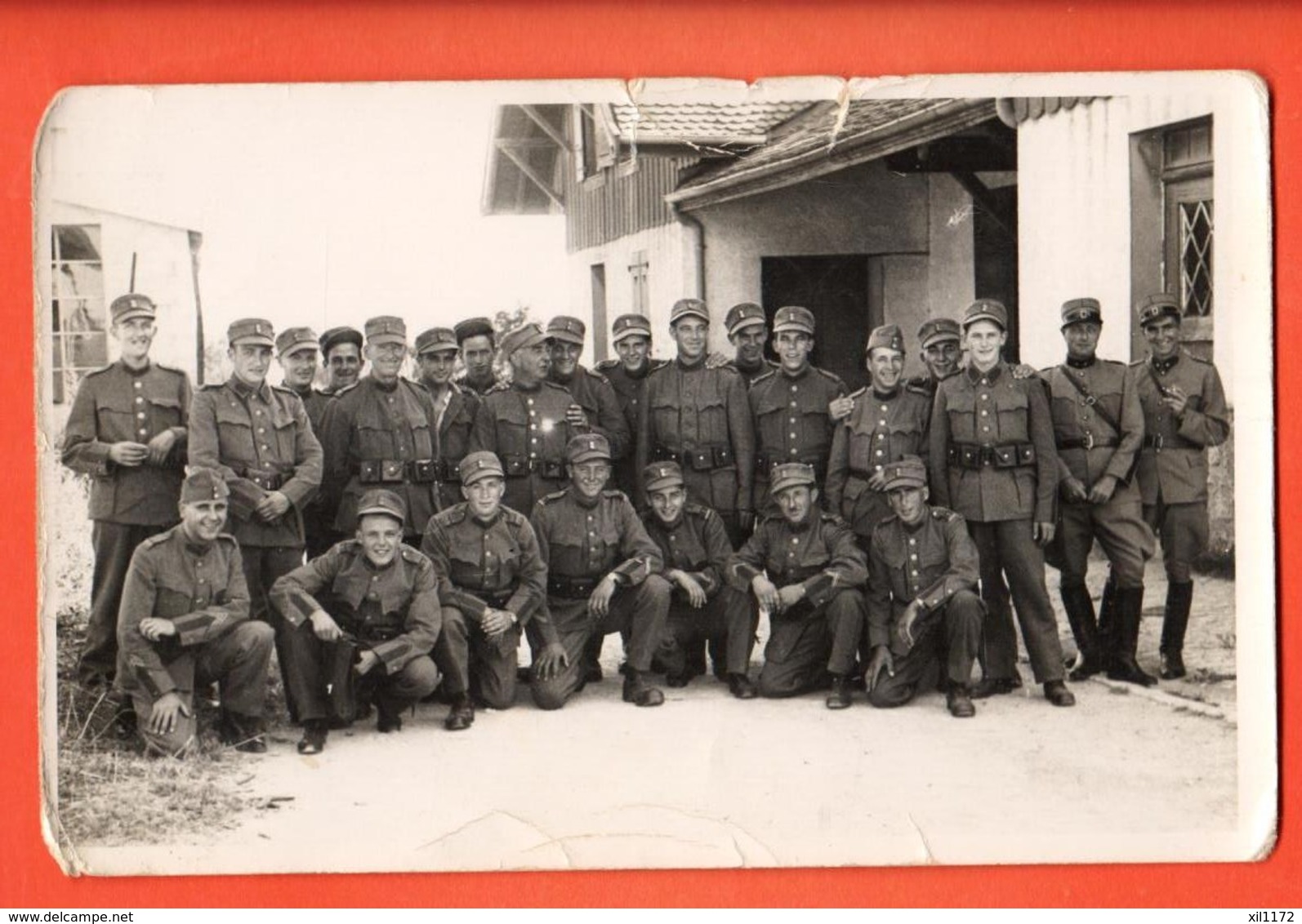 YSK-22 GRoupe De Militaires à Bière, Carte-Photo Jotterand Bière, Envoyée En 1943 Sous Envel. Vers Le Pont.Traces Colle - Bière