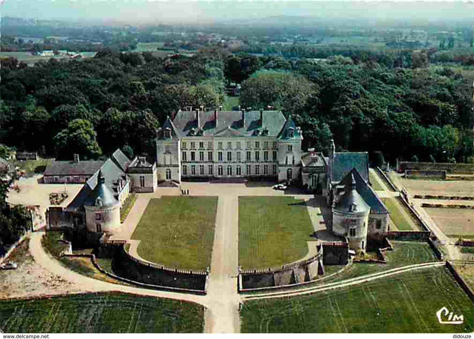 49 - Mazé - Vue Aérienne - Château De Montgeoffroy - Voir Scans Recto-Verso - Other & Unclassified