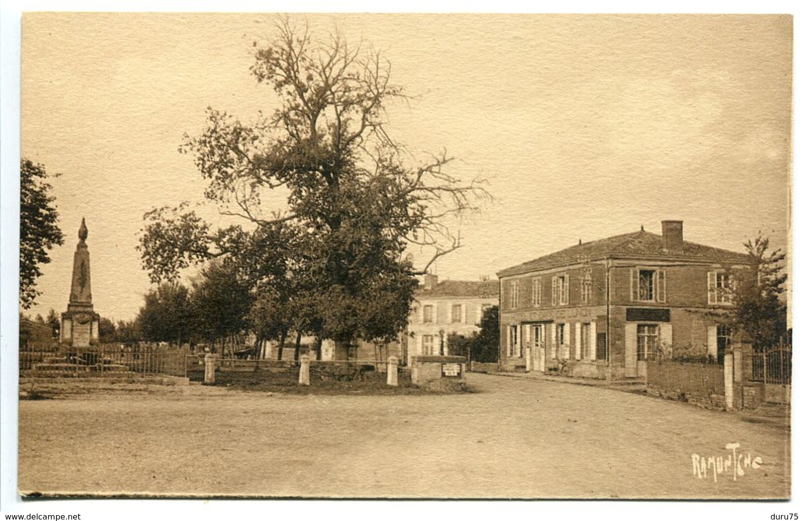 SAINT HILAIRE La PALUD * Rue De La Gare ? Monument Aux Morts * Carte Ramuntcho Bergevin Excellent état - Autres & Non Classés