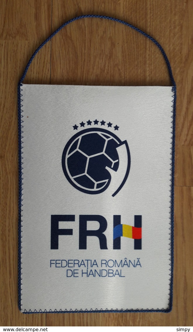 Pennant ROMANIA Handball Federation New Design 17cm X 25cm Typ III - Handbal