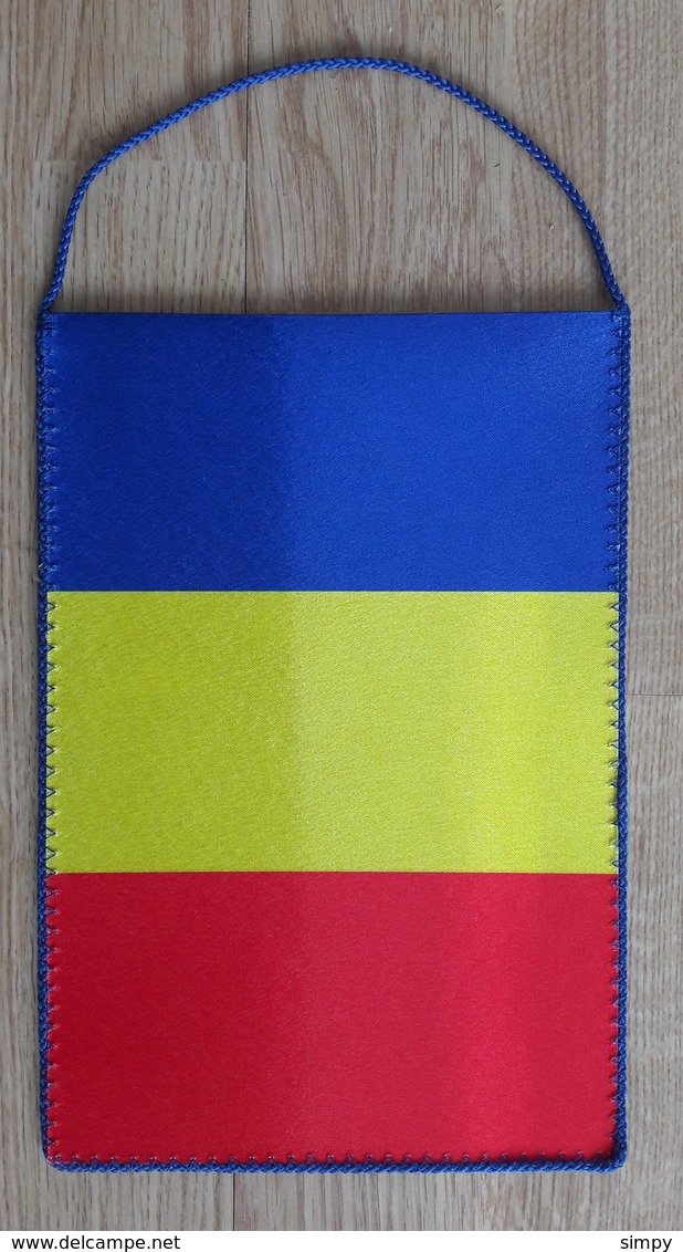 Pennant ROMANIA Handball Federation New Design 17cm X 25cm Typ III - Palla A Mano