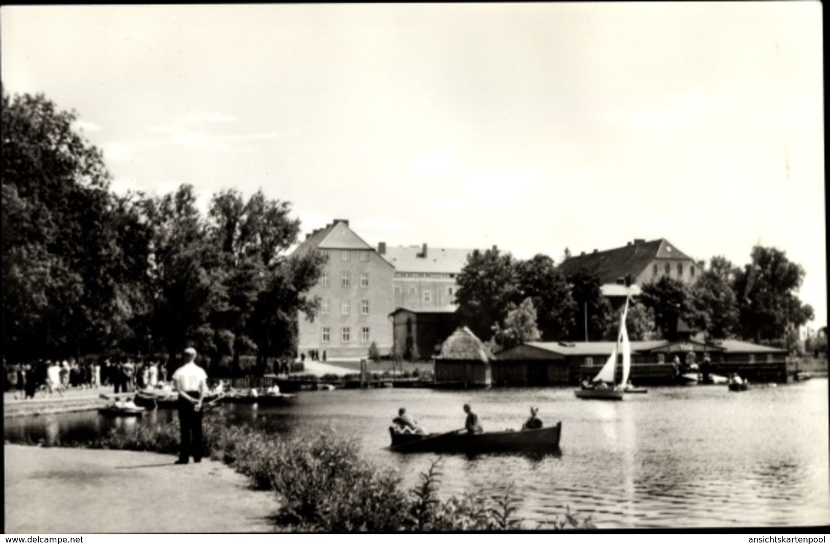 Cp Szczecinek Neustettin Pommern, Uferpromenade, Schloss, Segel- U. Ruderboote - Pommern