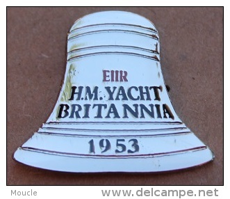 CLOCHE DU BATEAU LE BRITANNIA - EX H.M  YACHT DE LA REINE D'ANGLETERRE 1953  - QUEEN    -        (19) - Bateaux