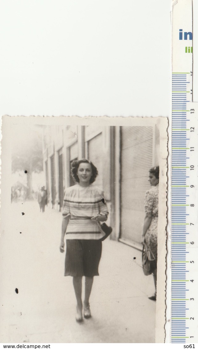 7897.   Vecchia Old Foto Photo Donna Femme Woman - Piemonte Italy - Agosto 1942 - Persone Identificate