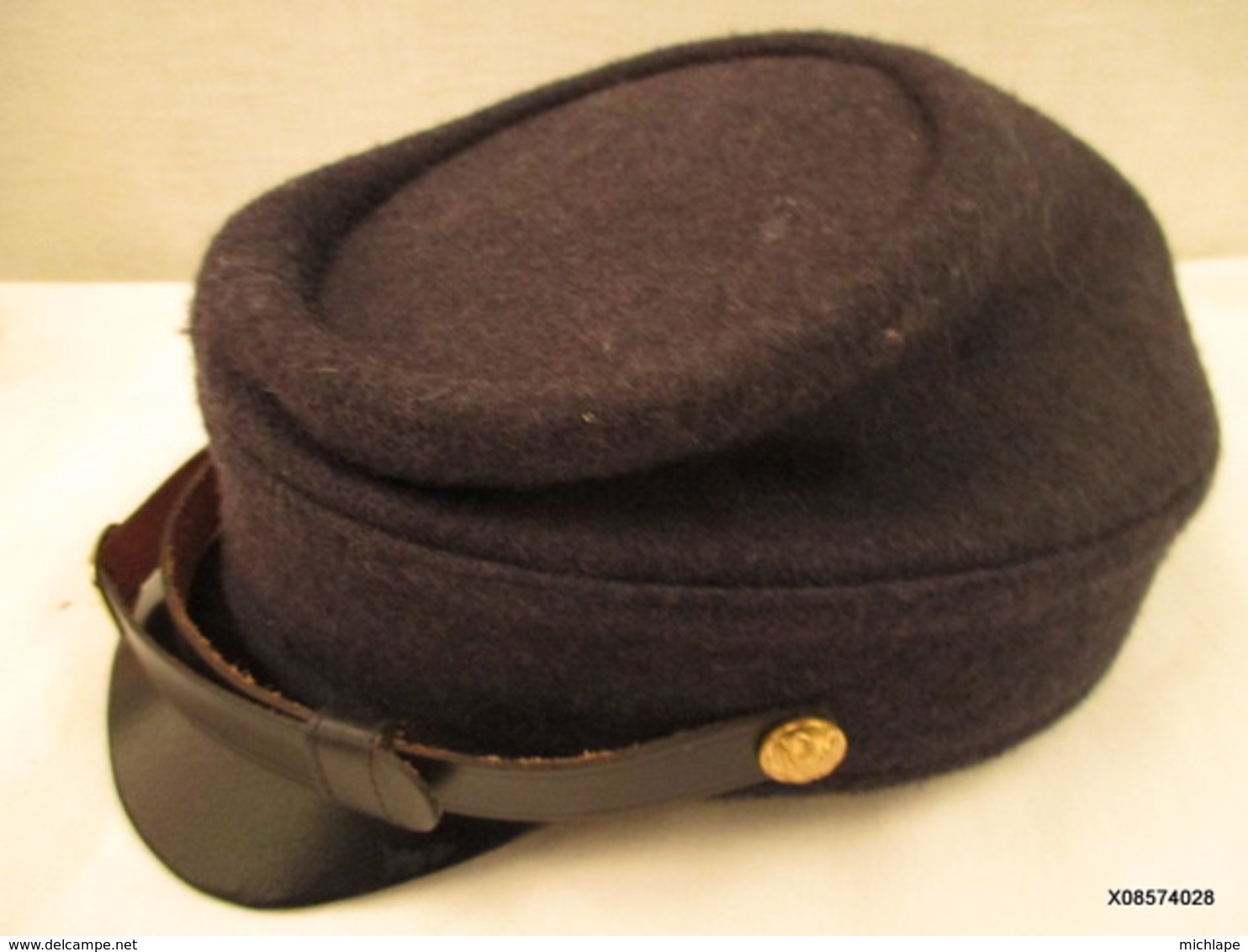 Kepi  U S   Jamais Porté - état Neuf -  Mesure Exterieur Du Tour  63 Cm - Armes Neutralisées